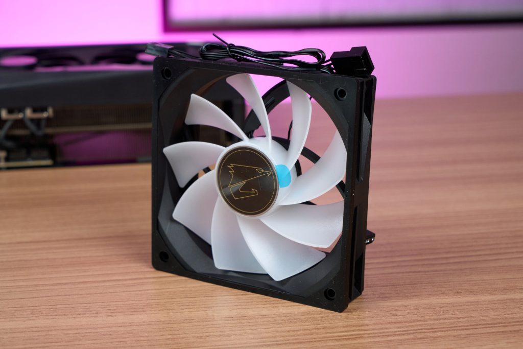 AORUS GeForce RTX 5080 MASTER 16G review 5