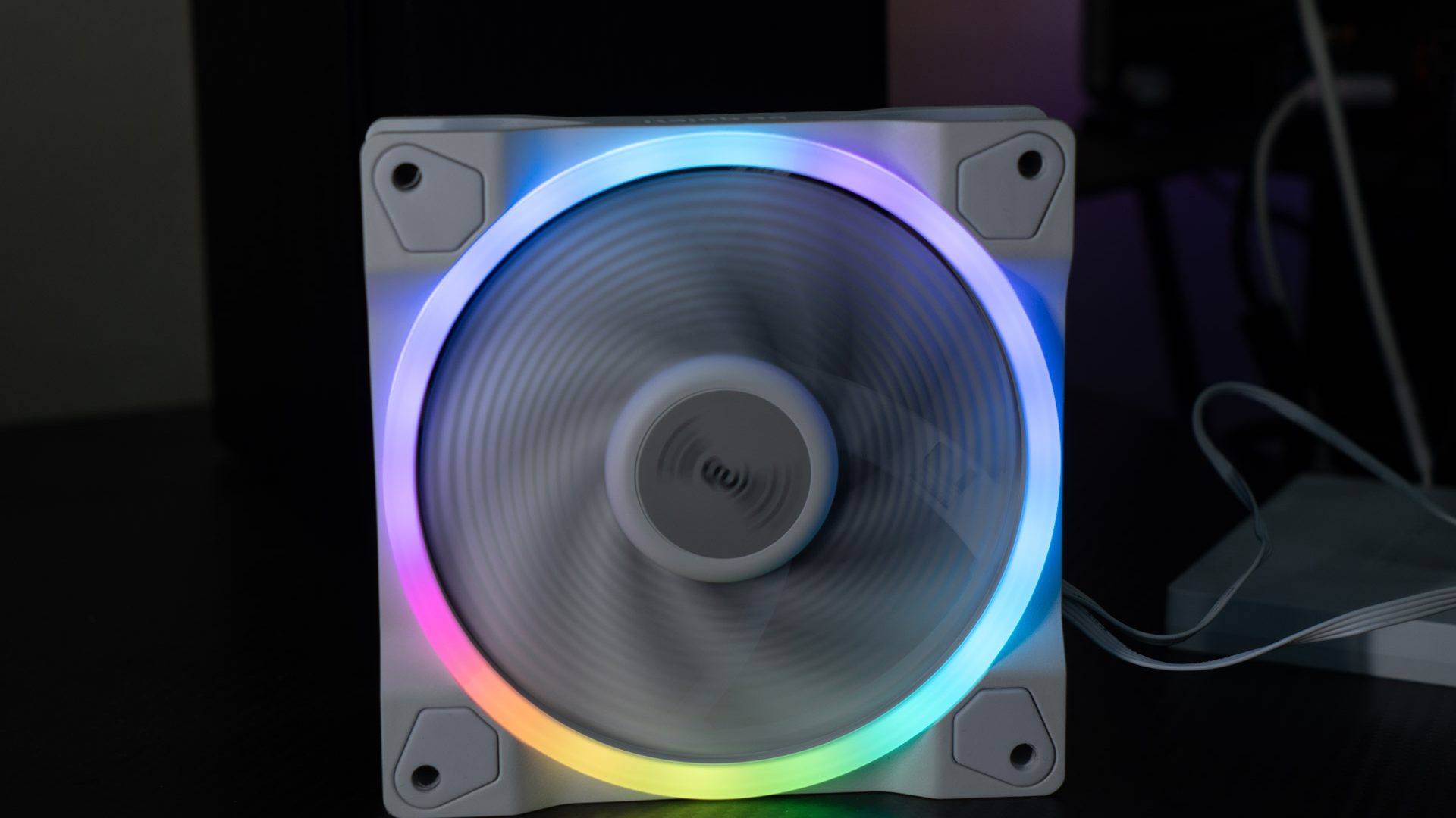 Be Quiet Light Wings White 11 Be Quiet Light Wings White 11