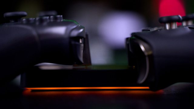 GuliKit Universal Charging Dock 2