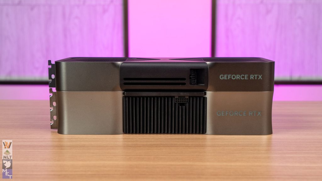 NVIDIA GeForce RTX 5090 Founders Edition 12