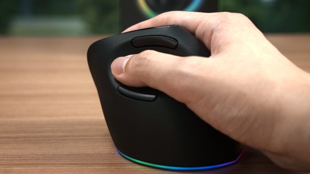 Razer Pro Click V2 Vertical Edition mouse review 10