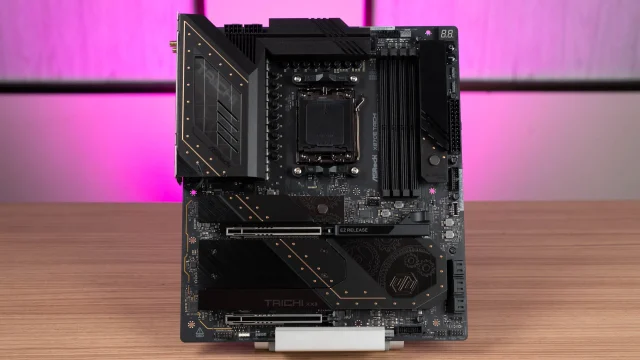 ASRock X870E Taichi 01